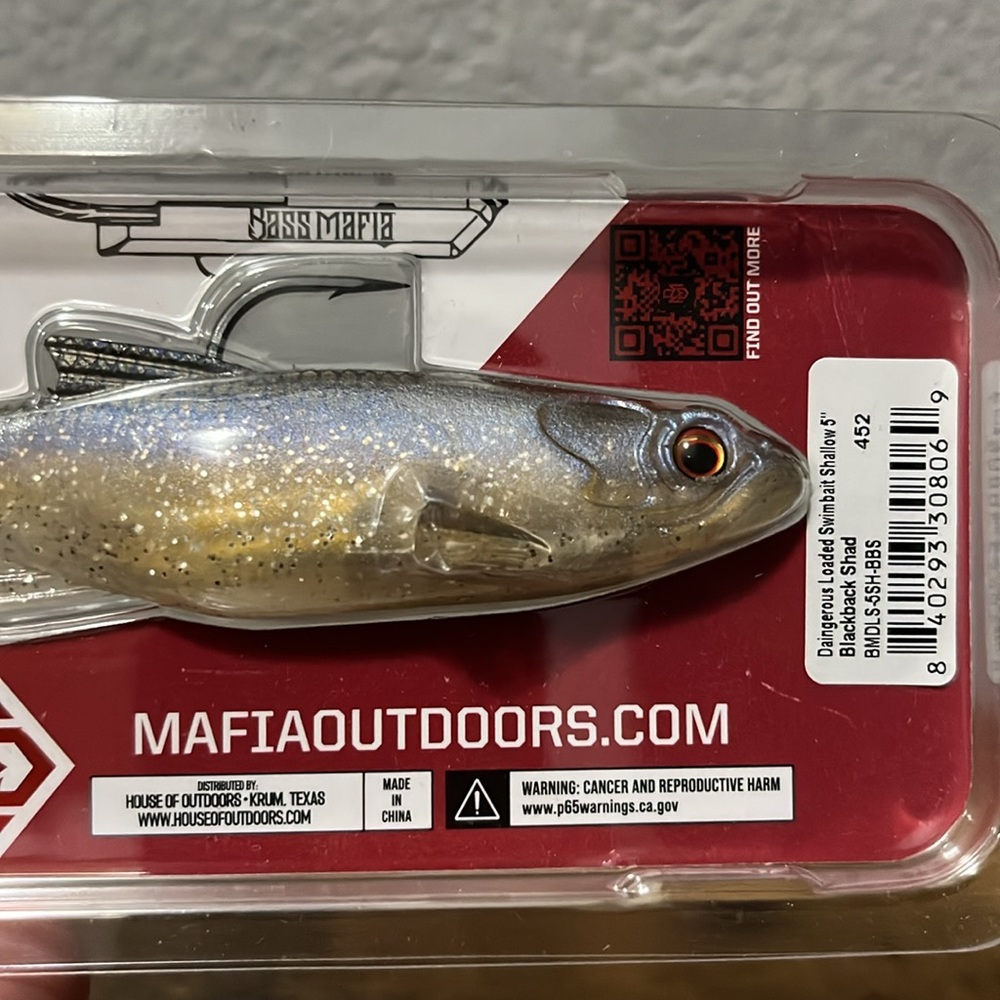 Bass mafia Dangerous Loaded Swimbait - blackback shad NWT - Picture 6 of 11